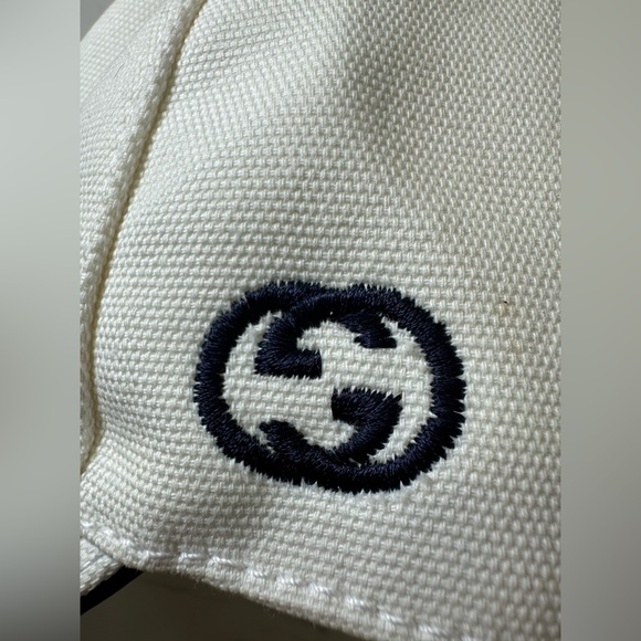 Gucci Canvas Interlocking GG Baseball Cap - Picture 7 of 10